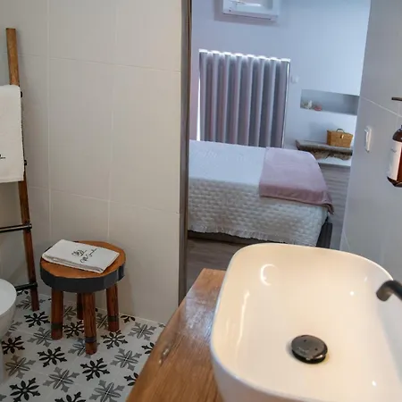 Jerusalem - Gospodarstwo wiejskie *